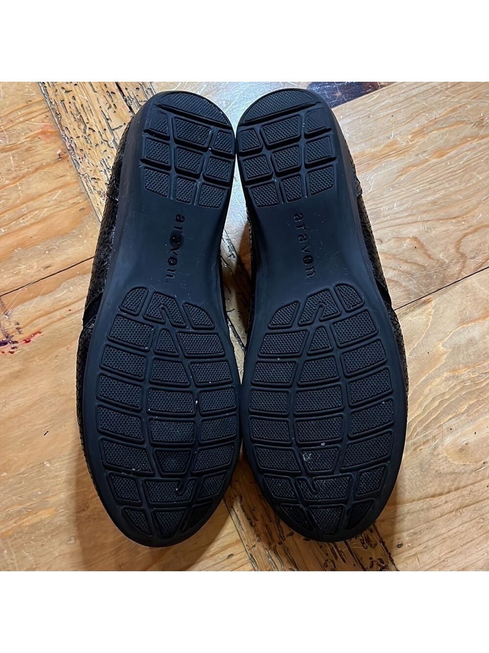 aravon Adalyn Slip On Grey Black Snake Skin Flat Loafer 9 - Picture 12 of 13